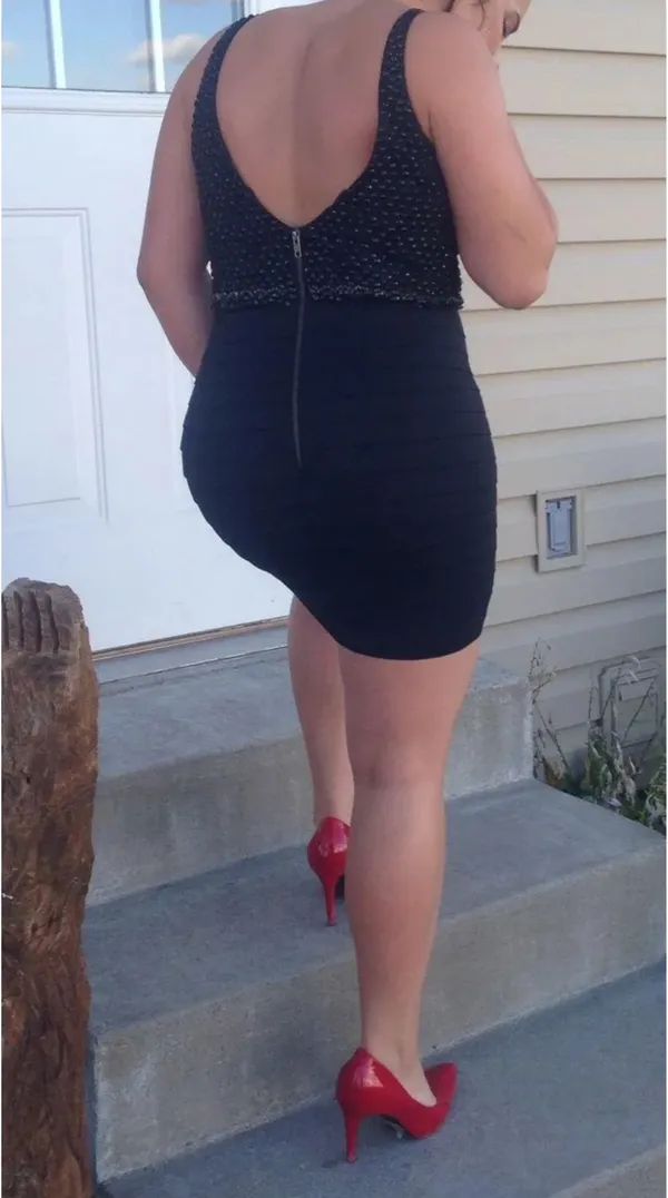 Sherri Hill Homecoming Black Deep V Neck Short Dress with Beading - Image 2