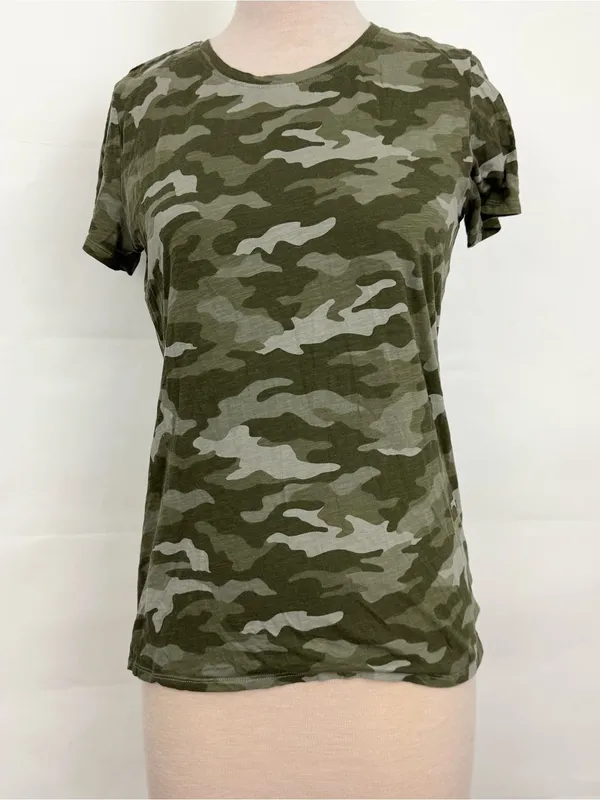 PINK - Victoria's Secret Camo Camouflage Olive Green Tee Tshirt medium - Image 2