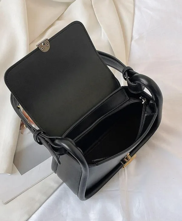 Black Leather Shoulder Bag - Image 4
