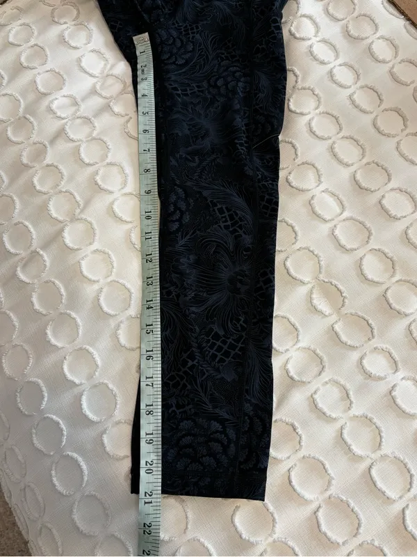 Lululemon Speed Up Crop 21" Nouveau Mach Blue Black Legging size 2 - Image 10