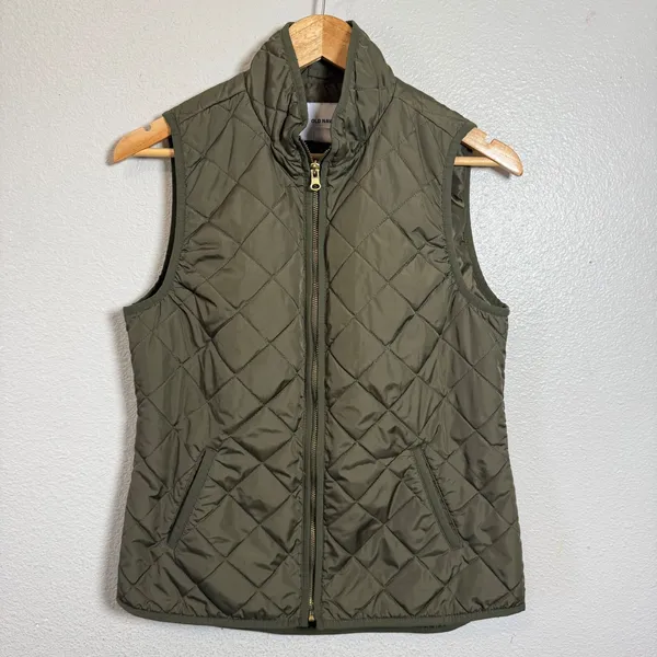 Old Navy Quilted Snap Front Vest Olive Green Size S‎ - Image 2