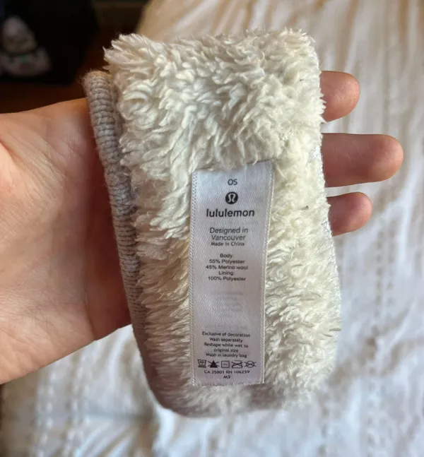 Lululemon Headband Ear Warmer - Image 3