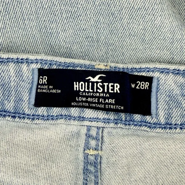 Hollister Low-Rise Light Wash Flare Jeans Y2K Coquette Hearts Size 6/28 EUC!! - Image 4