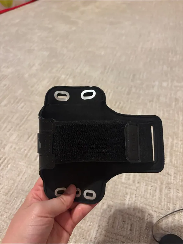 iPhone 15 or iPod Running Armband Black - Image 3