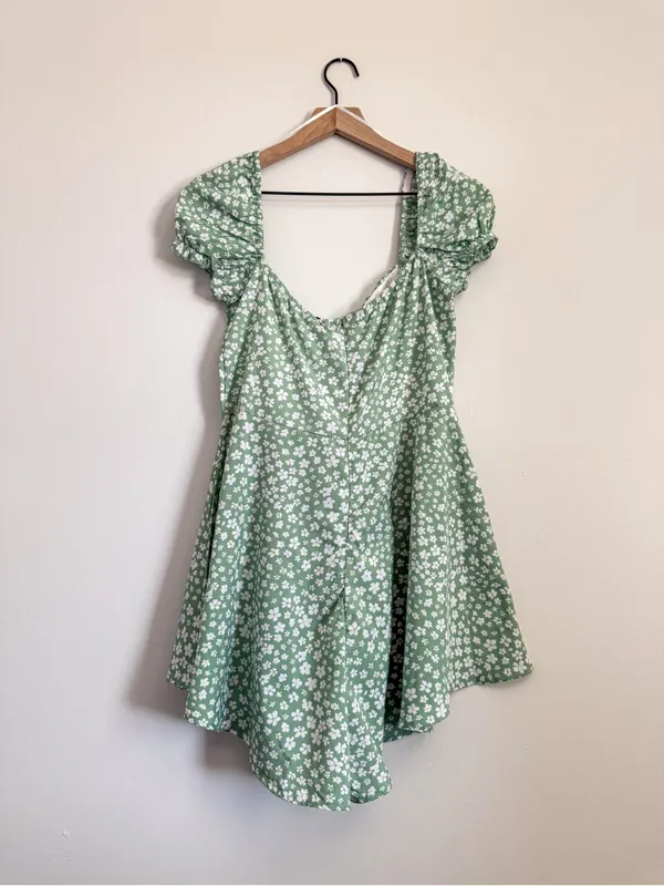 Princess Polly Green and white Floral Romper Size 10 NWT - Image 8