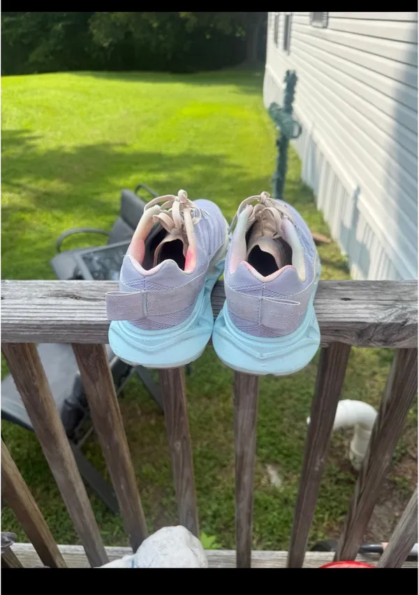 Women’s hoka one profly sneakers  - Image 6