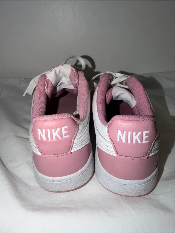Nike Women's Pink and White Low-Top Sneakers - Image 5