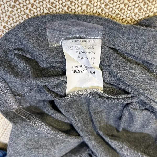 Gray Distressed women’s cropped T - Image 4