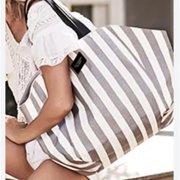 Victorias Secret. Large over shoulder bag. - Image 3