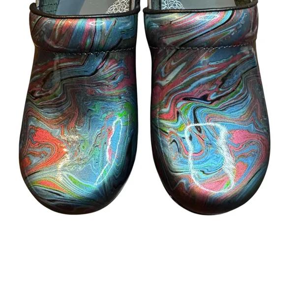 Dansko XP 2.0 Shoes Womens 6.5 Multicolor Patent Clogs Comfort Slip On Tie Dye - Image 2