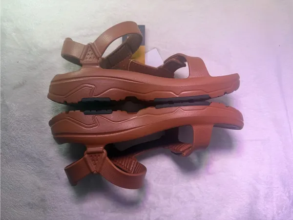 Teva Men's Tan Strap Sandals - Image 9