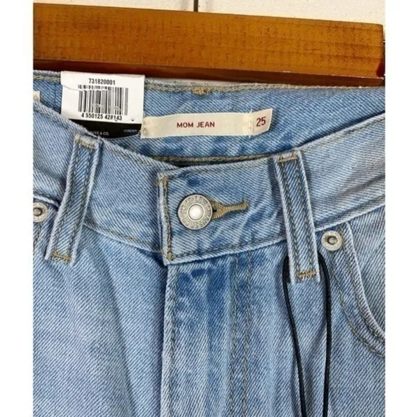 Levi’s Cropped mom jeans - Image 6