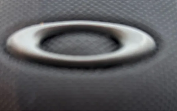 Oakley | Radar Array Soft Vault glasses case - Image 8