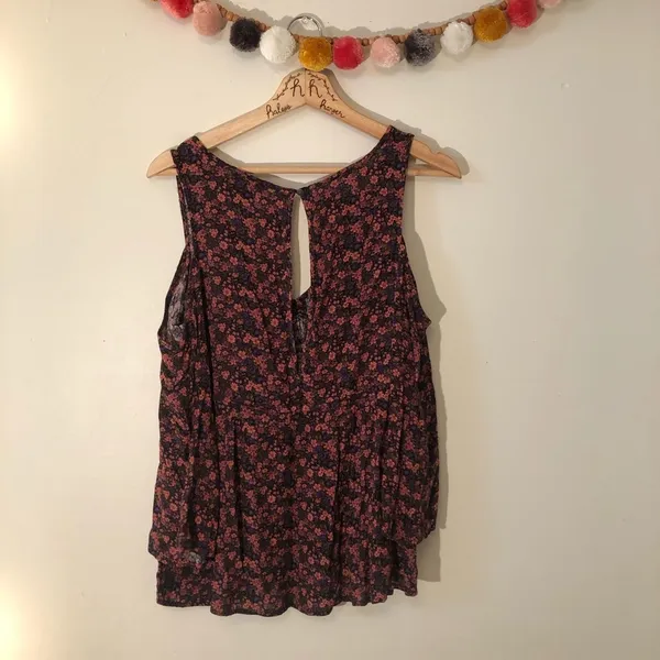 American Eagle Cold Shoulder sz S ✨ - Image 5