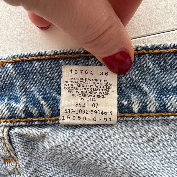 Levi VtG 90s 550‎ Jeans Light Wash Relaxed Fit Denim Women's Size 12 Medium - Image 5
