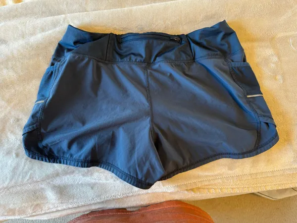Shorts - Image 2