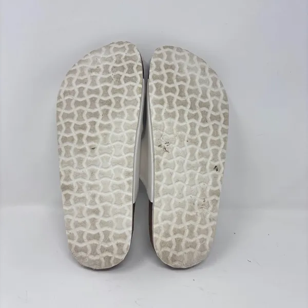 Cushionaire Lane White Leather Sandals - Size 10M - Gently Used, with Box - Image 9