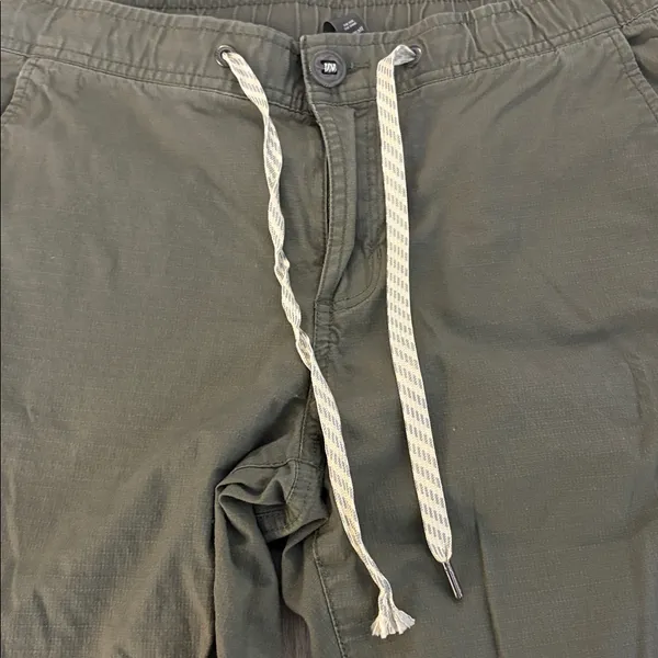Vuori Ripstop Pants Women’s Size Extra Small Dark Green - Image 4