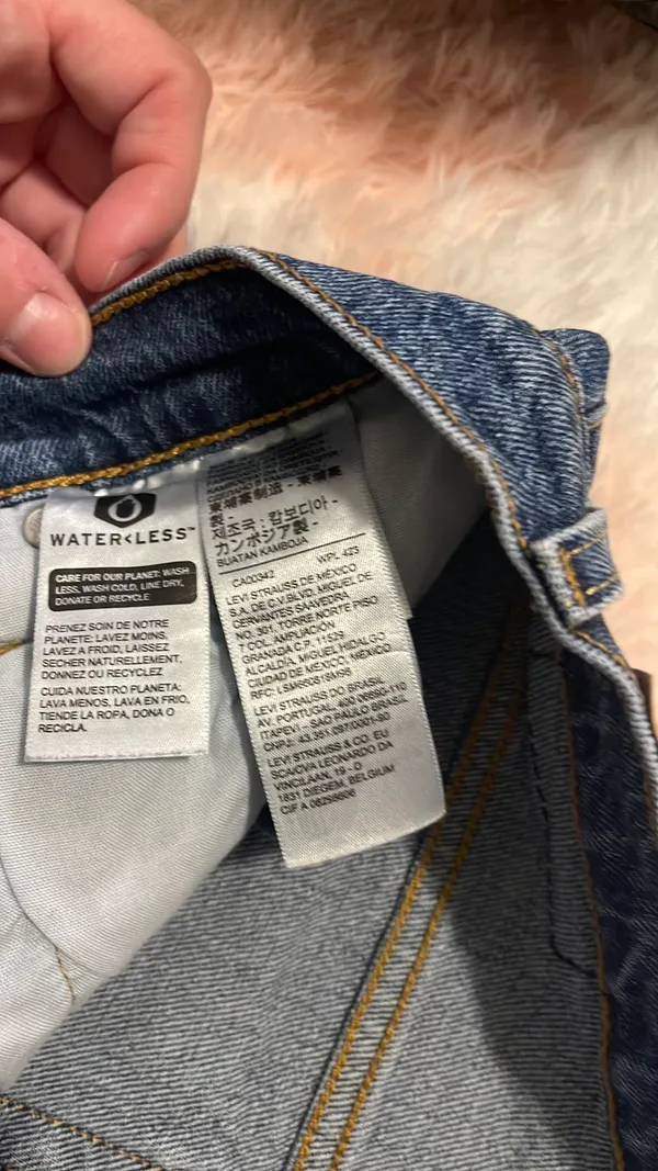 Levi’s Shorts - Image 6