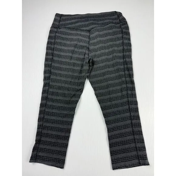 Nike Dri-FIT Geometric‎ Pattern Capri Workout Leggings Athletic Pants Medium - Image 5