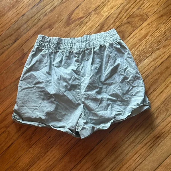 Garage Sage Green Casual Cool Relaxed Fit Shorts Elastic Waist Size S - Image 5