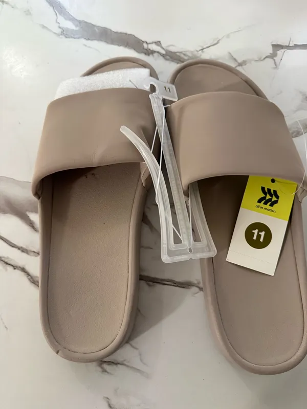 All In Motion Women’s Makenna Slide Sandals – Beige / Taupe Size 11 NWT - Image 4