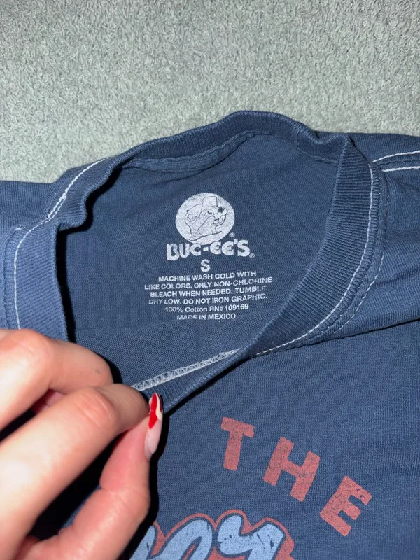 Buc-ee's T-Shirt - Image 3