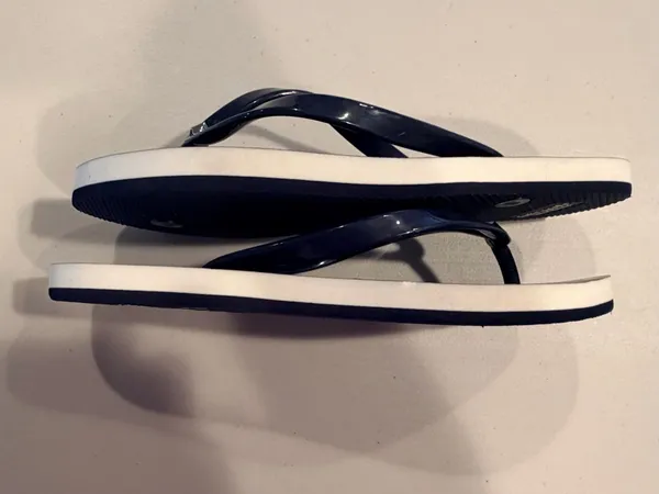 Kate Spade New York | ladies Fiji flip-flop sandals. Size: 7B - Image 8
