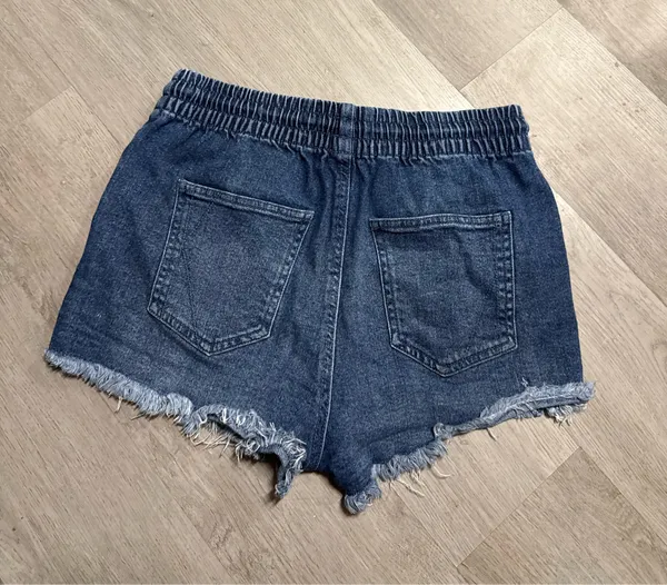 Kendall + Kylie denim jogger shorts - Image 4