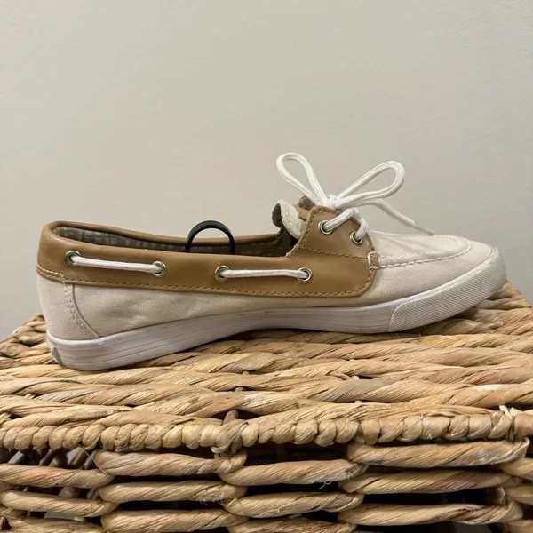 Tommy Hilfiger‎ White & Tan Slip On Boat Shoes 8 - Image 7