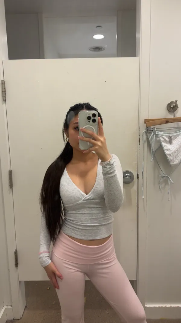 Brandy Melville Flare Leggings - Image 2