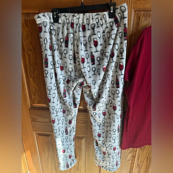 Pajama Set Size XL Time for Wine Top & Fleece Pants Wine Glasses Daydream - Image 6