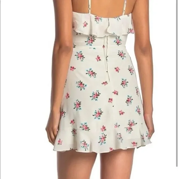 ✨NWOT✨TRIXXI Womens White floral Zippered Spaghetti Strap Square Neck Dress✨ - Image 2