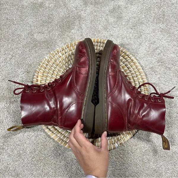 Dr. Martens Women’s Pascal Cherry Shiraz Buttero Leather 8-Eye Boots Size 6 - Image 4