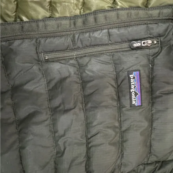 Patagonia Women's Down Jacket Puffer in green size S - Image 4