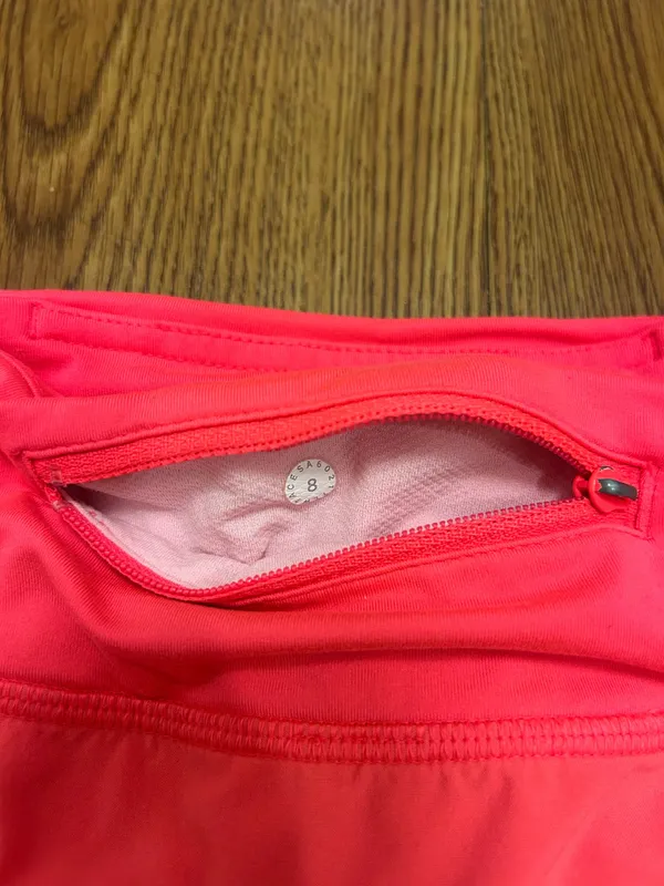 Lululemon Shorts Speed Up 2.5" - Image 3