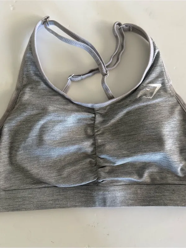 Gymshark FlexMotion Cross-Back Training Sports Bra in Light Grey. Size Medium - Image 3