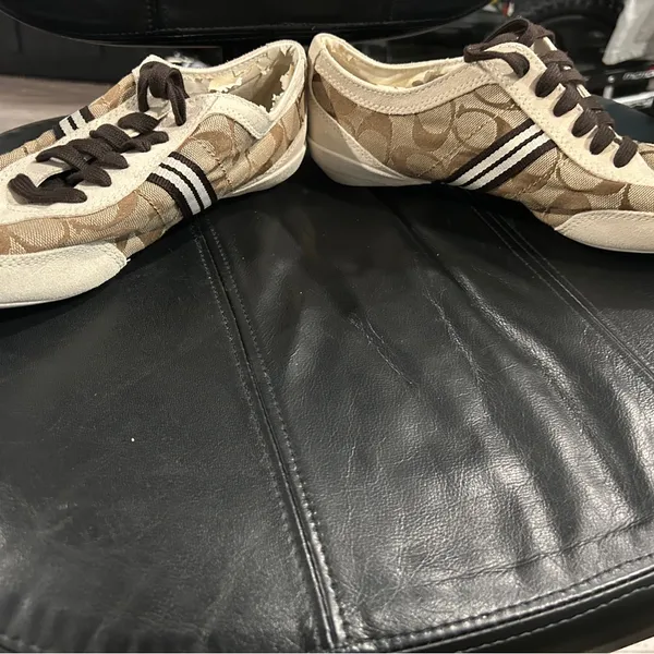 Women’s Coach Brown and Cream Sneakers Please see pics New but Peeling inside - Image 2