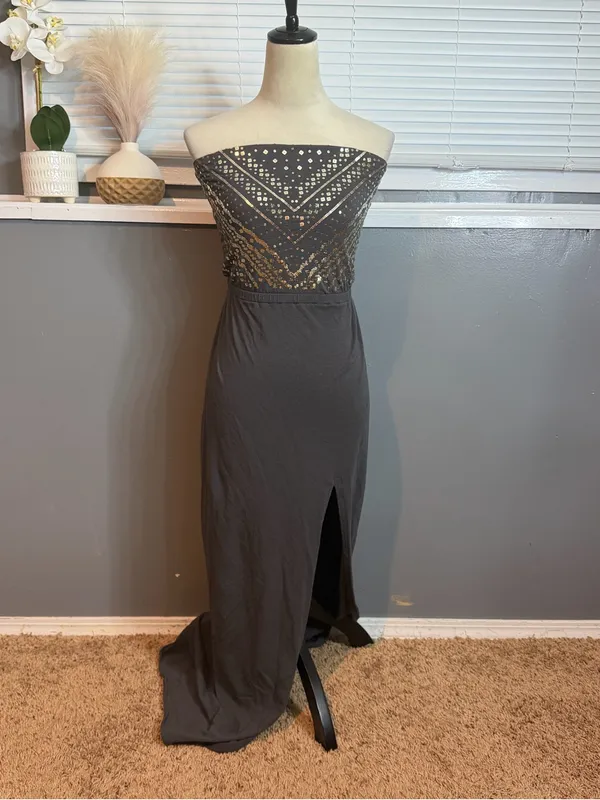Express Strapless Black Evening Dress with Gold Beaded Bodice - Image 2
