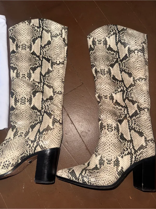 Schutz Maryana Block Heel - Image 2