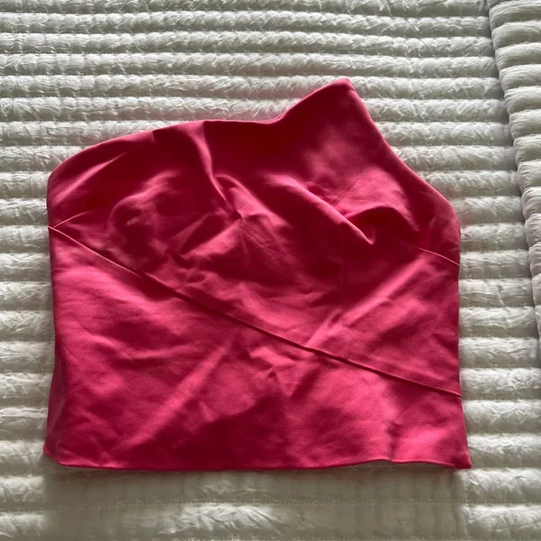 Superdown Quincy Strapless Top in Hot Pink - Image 6