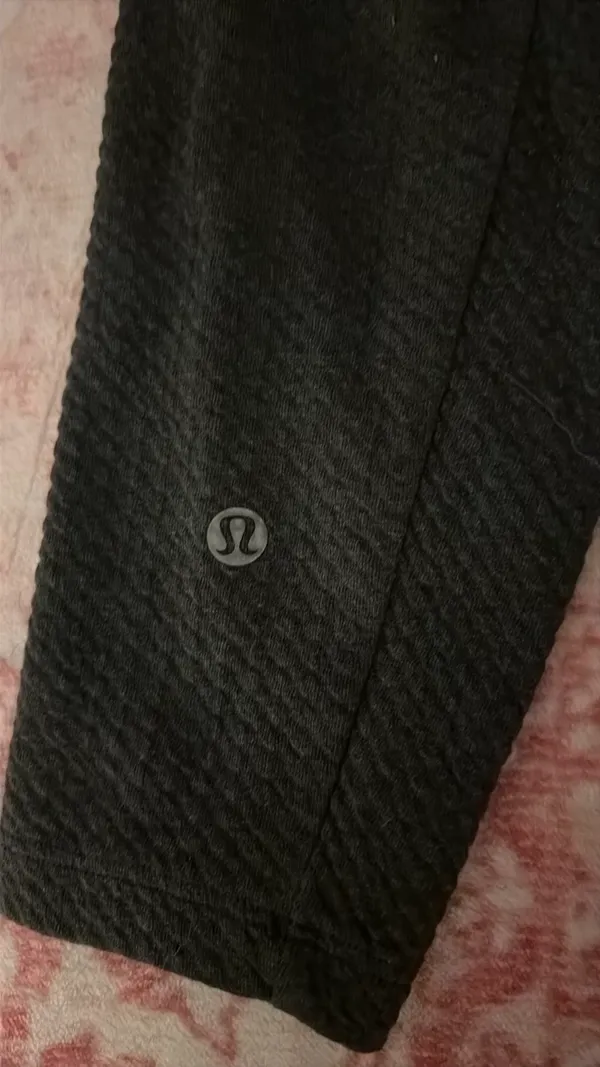 Lululemon Pullover Black - Image 3