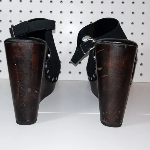 Torrid Studded Wood Wedges Size 9 - Wide - Image 6