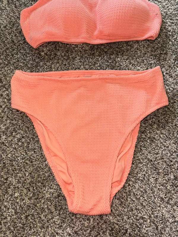 Victoria’s Secret Coral Textured Bikini Set L/XL - Image 3