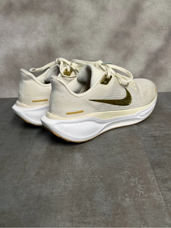 Nike Air Zoom Pegasus 41 Women's Running Shoes Light Pumice Metallic Gold Size 9 - Image 10