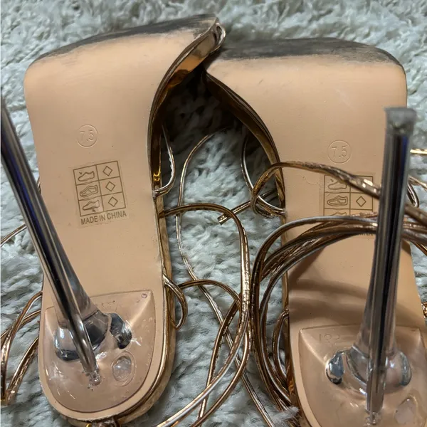 Elegant Gold Strappy Heels Size 7.5 - Image 4