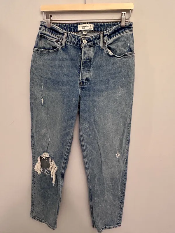 Abercrombie & Fitch Light Blue The Dad High Rise Curvy Love Jeans 28 - Image 4
