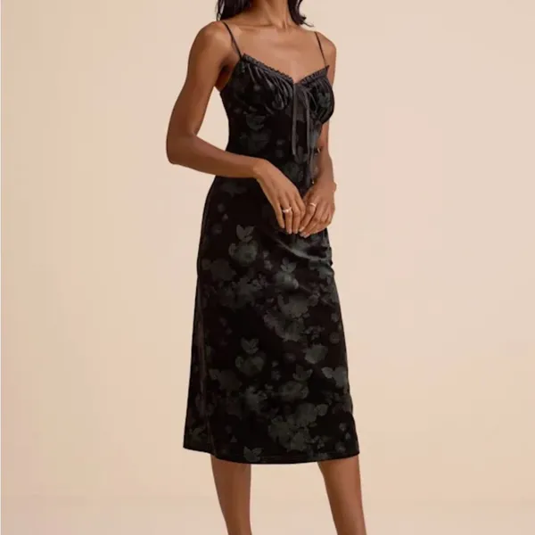 Lulu's Elegant Black Floral Midi Dress - Image 4