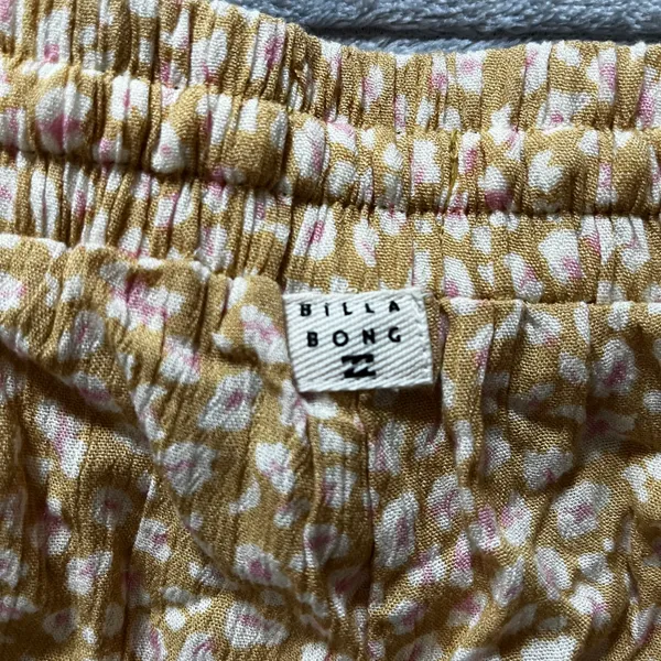 Billabong Printed Shorts - Image 3