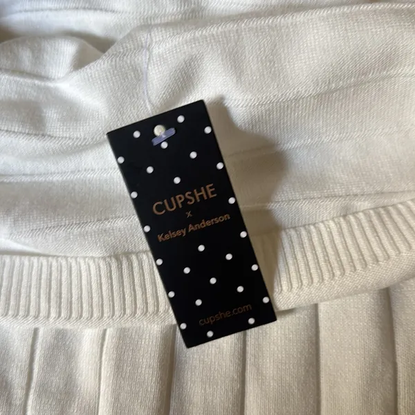 Cupshe x Kelsey Andrerson Dress - Image 3